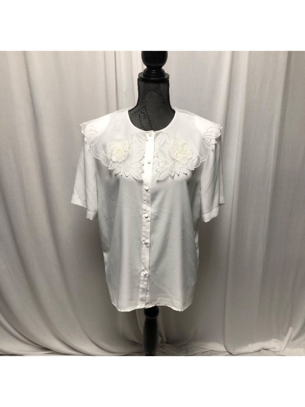 Kathy Che Blouse Womens Size 14 White Floral Embroidered Collar Shirt USA Made